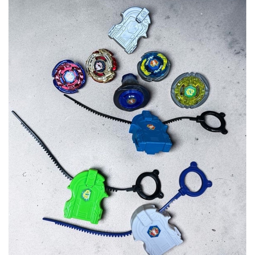 Lot Of Beyblade Launchers Ripcords Metal & Plastic Hasbro Tomy